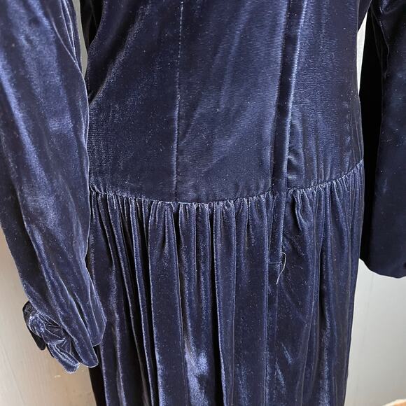 Talbots Vintage Blue Velvet Midi Dress 6 Puffed Sleeves Renaissance Regal - Picture 5 of 6